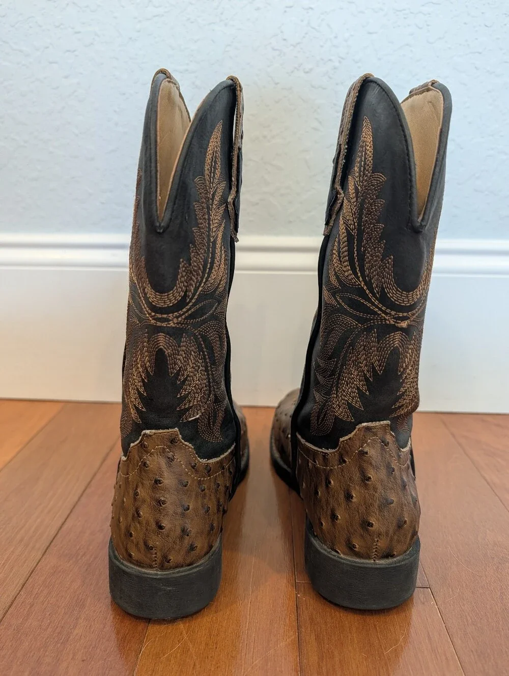 Roper Boys' Jed Faux Ostrich Western Boots - Square Toe